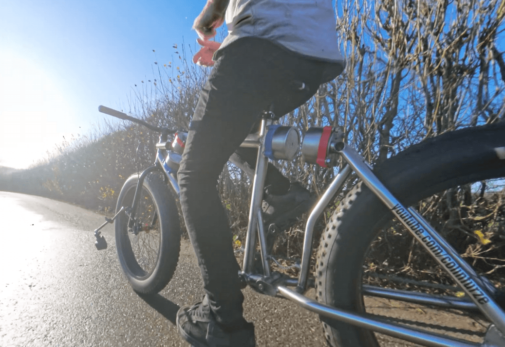 Vélo suspension magnétique