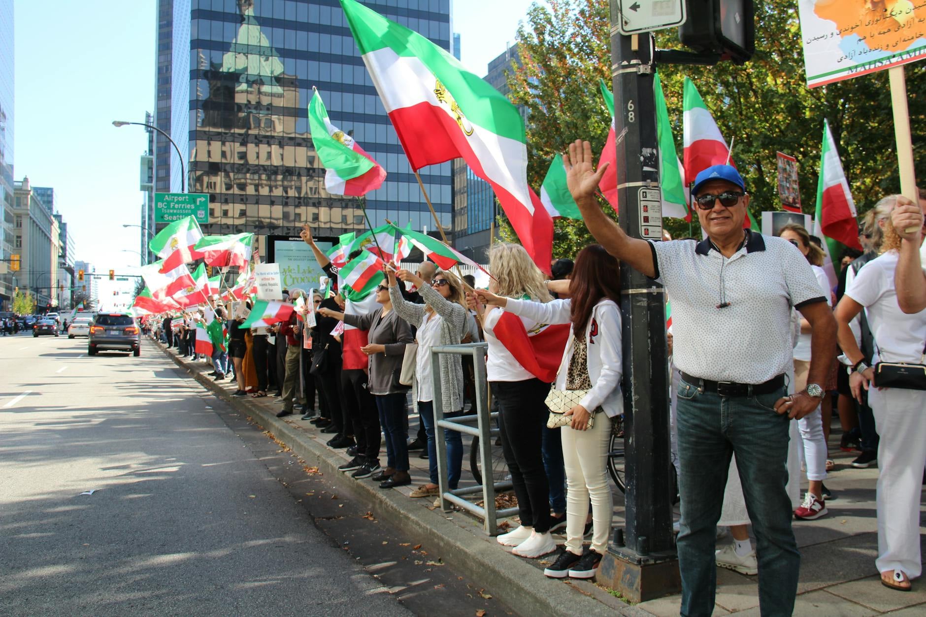 Drapeau iranien manifestation