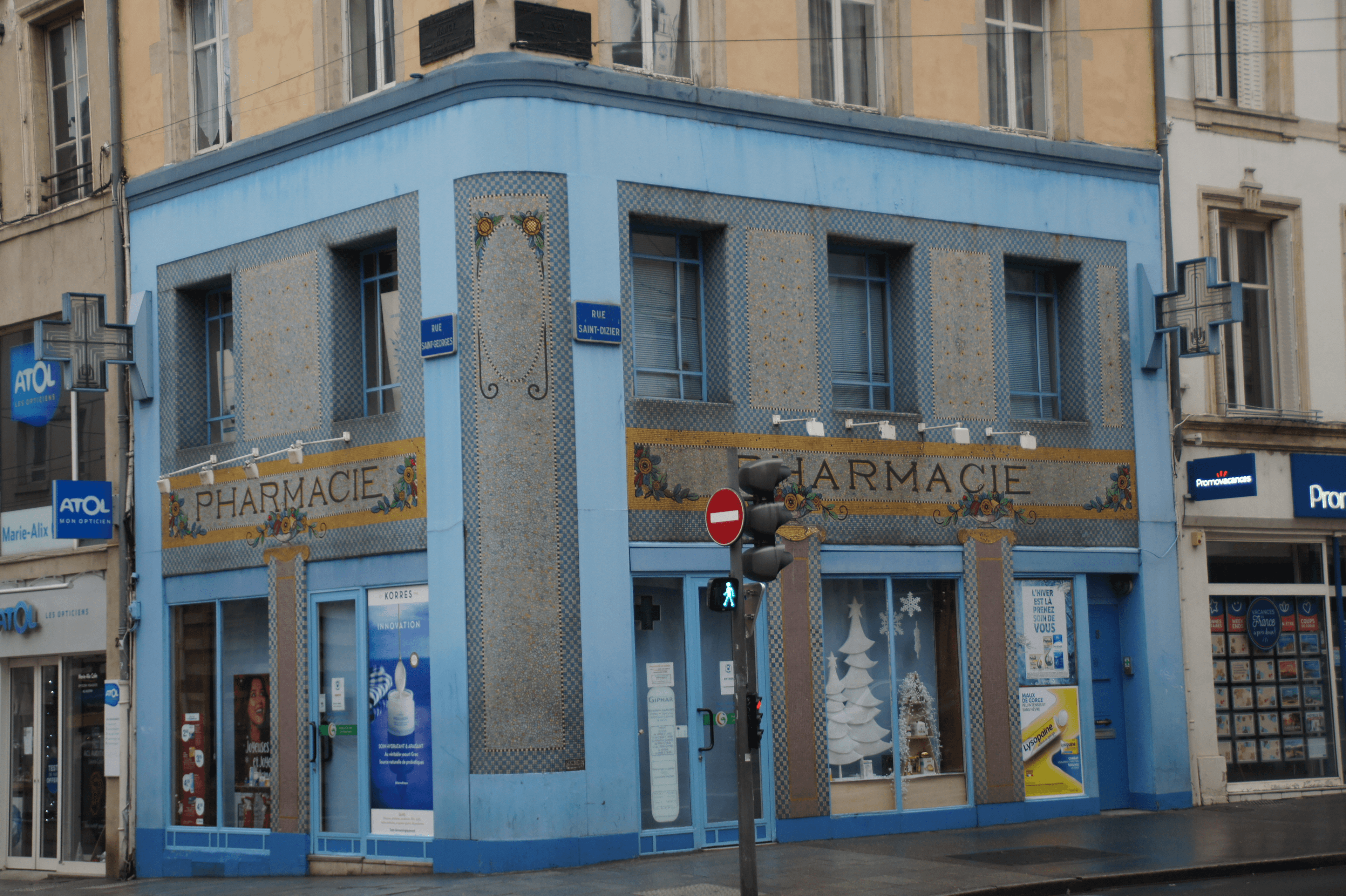 Pharmacie rurale fermée