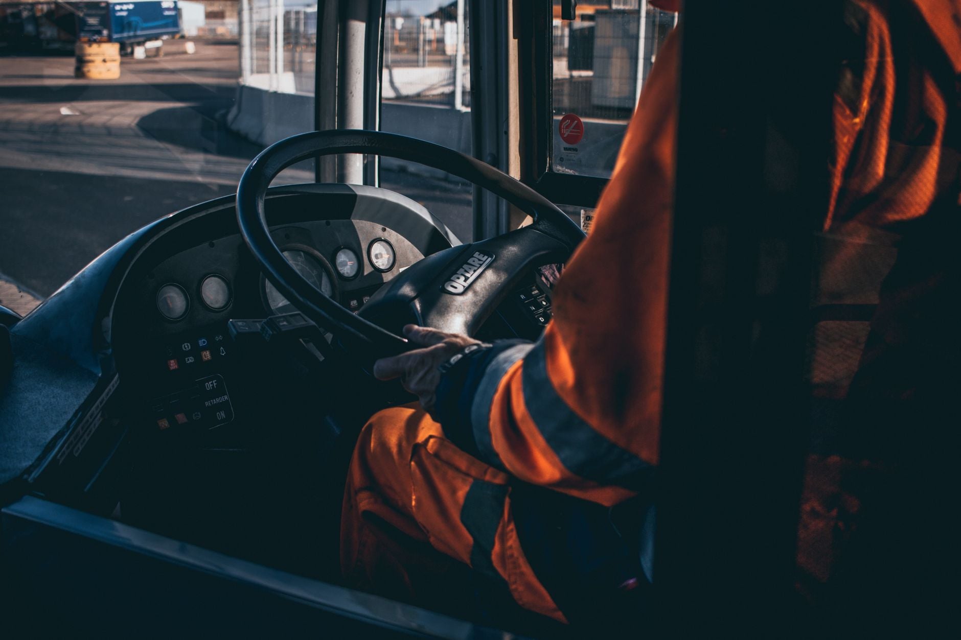Bus et grévistes Bezannes