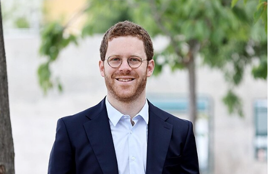 Amiel lance une négociation sur l'IA dans la fonction publique