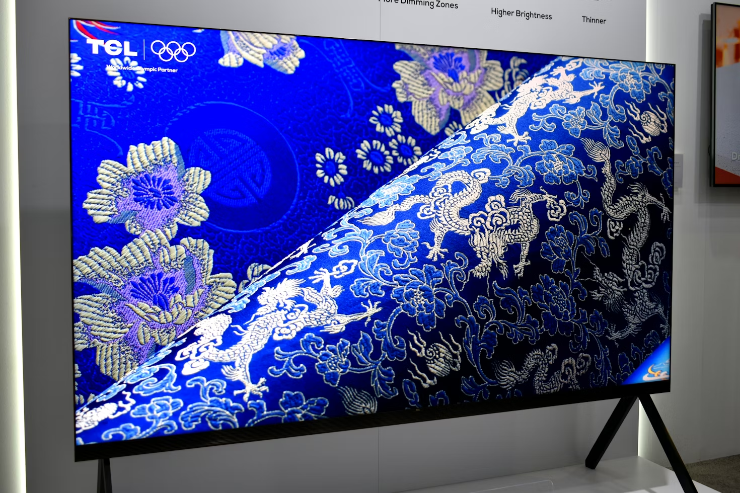 La TV géante TCL à 1 400 € : l’écran qui transforme votre salon en salle de cinéma