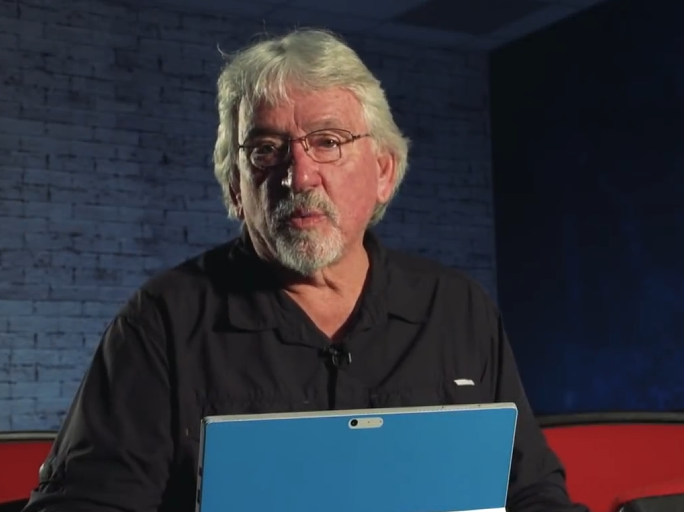 Dave McGinnis, légende du football américain, s'éteint à 74 ans