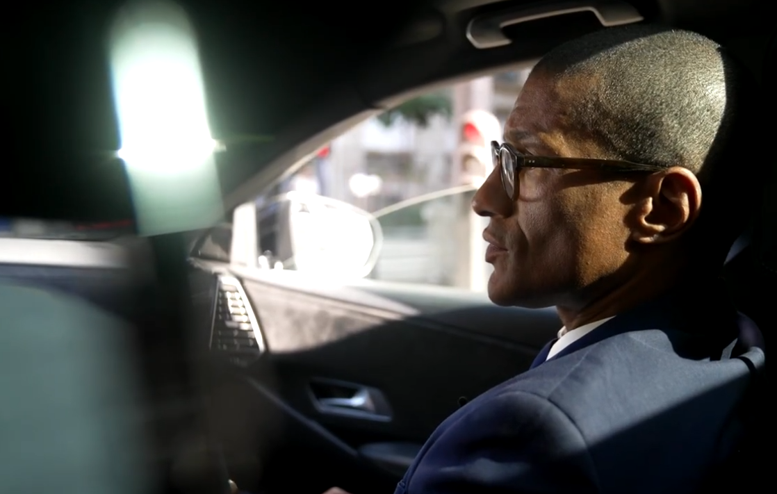 Karim Bouamrane micro