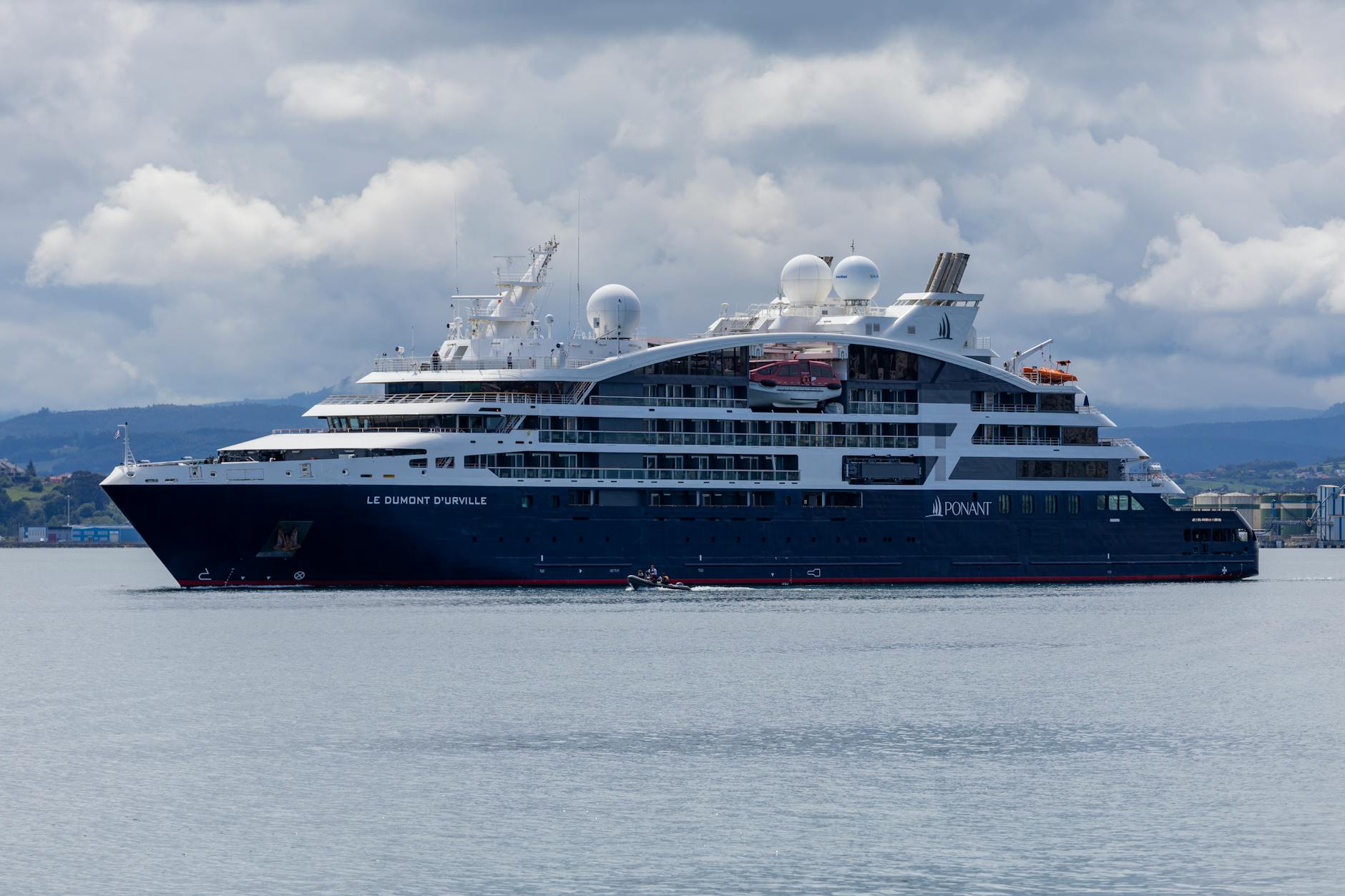 Hantavirus sur le MV Hondius : huit cas confirmés, les protocoles sanitaires divergent