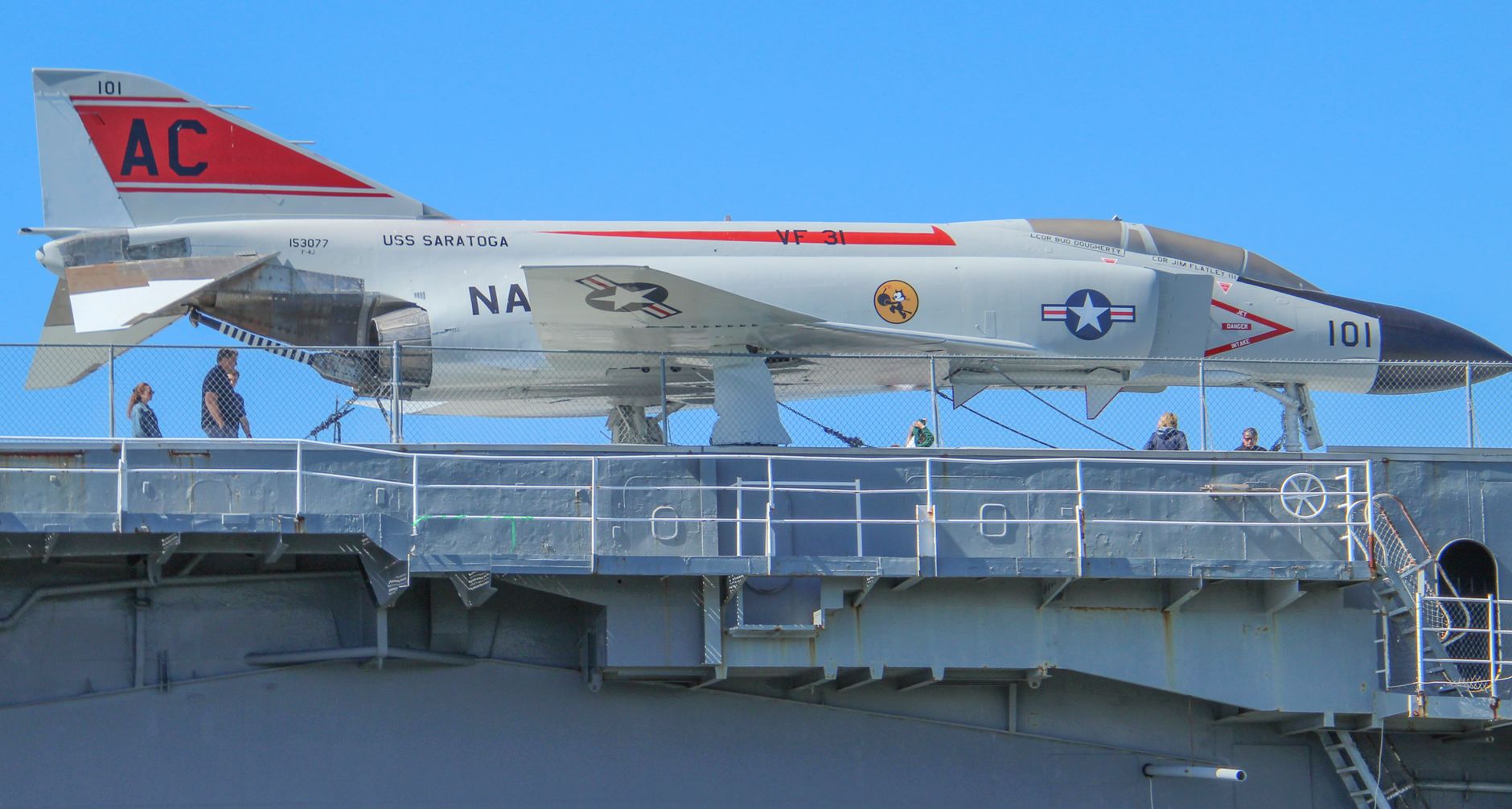USS Abraham Lincoln : les marins en détresse, le secrétaire à la Défense dément
