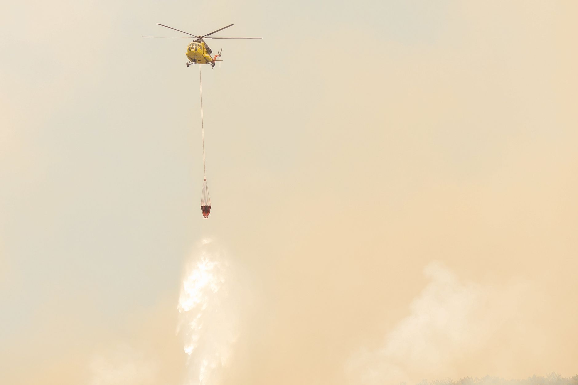 Biscarrosse : 23 000 évacués sous la menace d'un incendie de 2 500 hectares