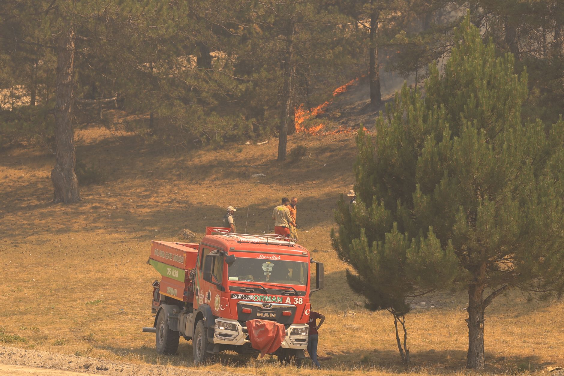 Biscarrosse : un fourgon en flammes à l'origine de l'incendie géant