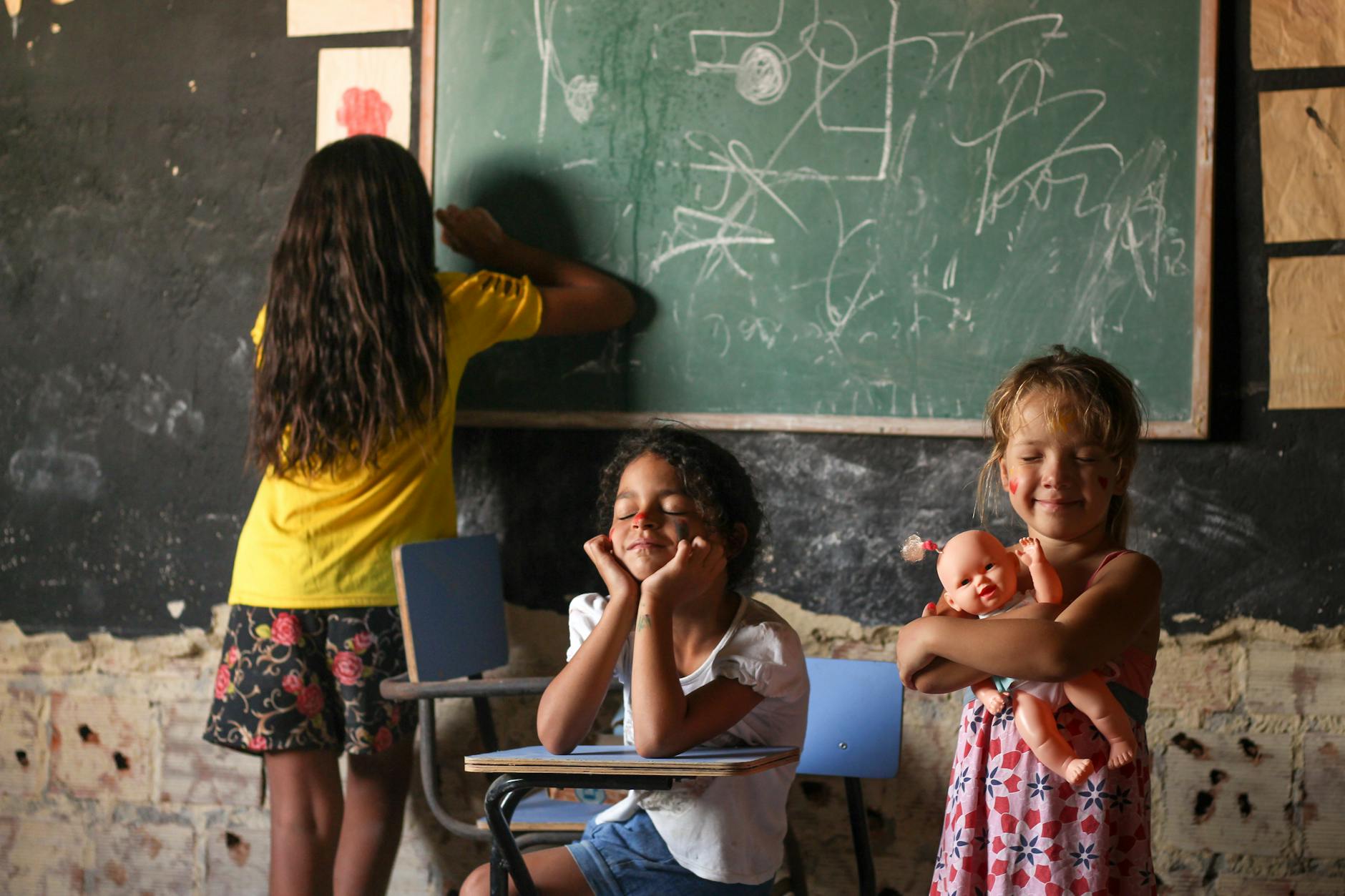 Brésil : un collégien de 13 ans tue deux employées dans son école