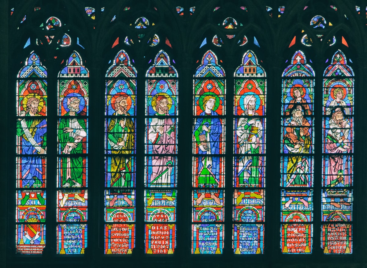 Notre-Dame : les vitraux de Viollet-le-Duc bientôt remplacés par des œuvres modernes