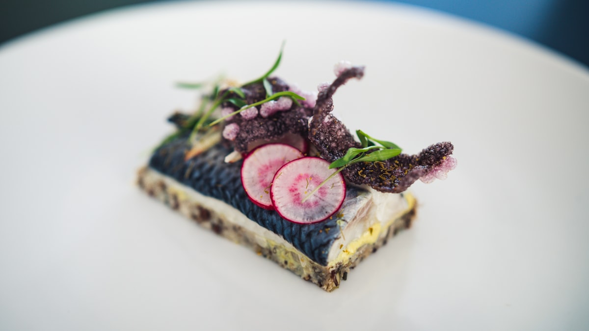 David Romero séduit Barcelone avec ses menus gastronomiques à prix maîtrisés