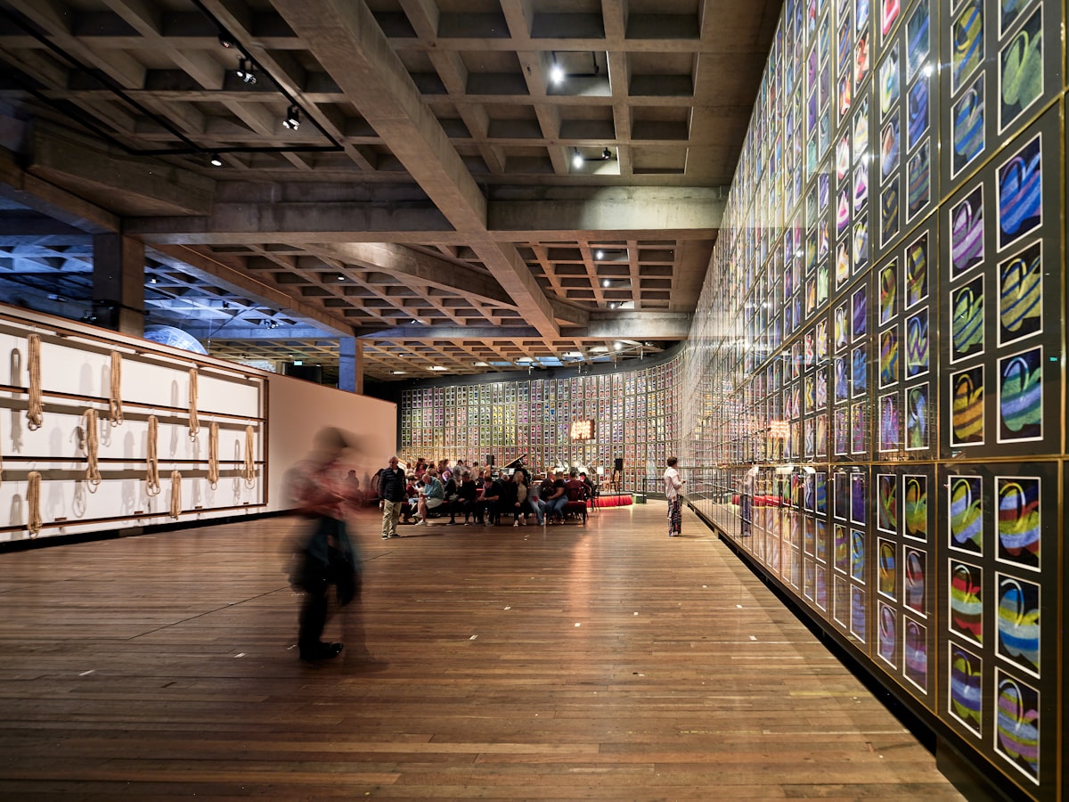 Une série de science-fiction saluée comme un chef-d'œuvre intelligent