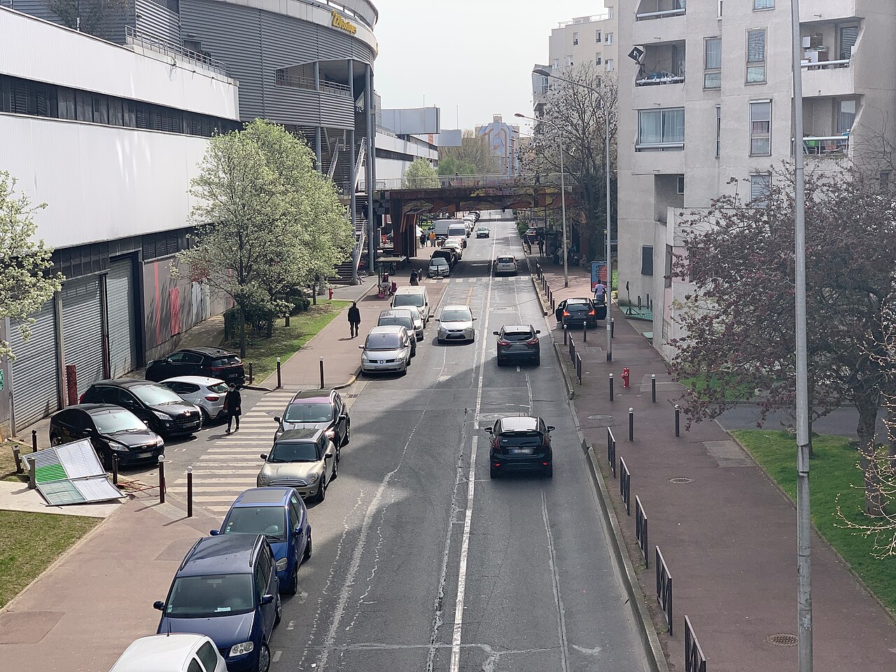 Les députés veulent des catapultes françaises pour le porte-avions