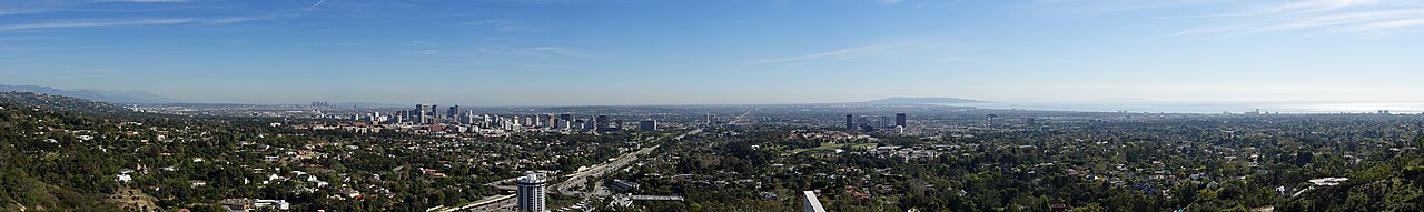 Los Angeles : le centre de dépouillement des voix s’anime après des accusations de fraude
